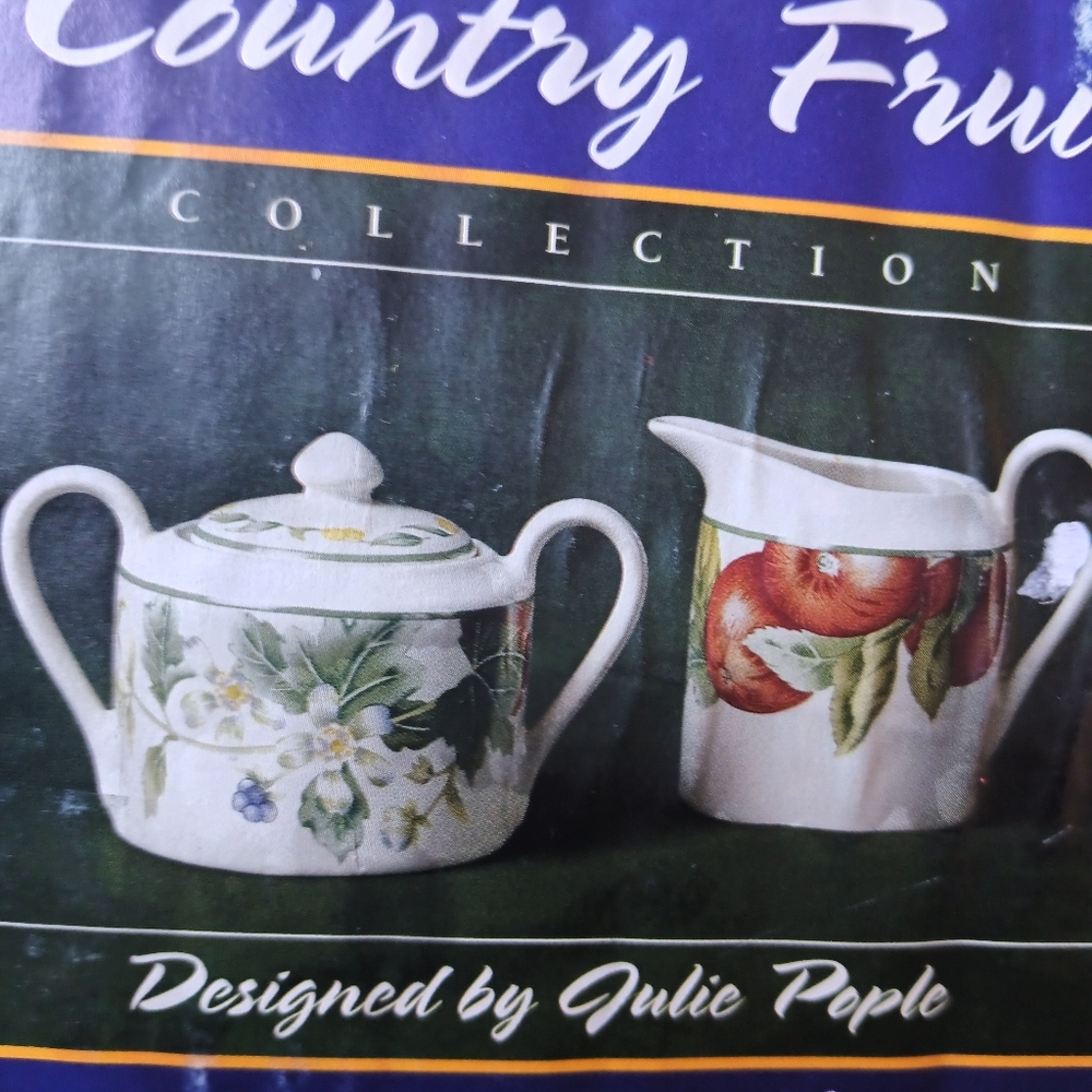Country Fruit Collection Teapot and Creamer Set